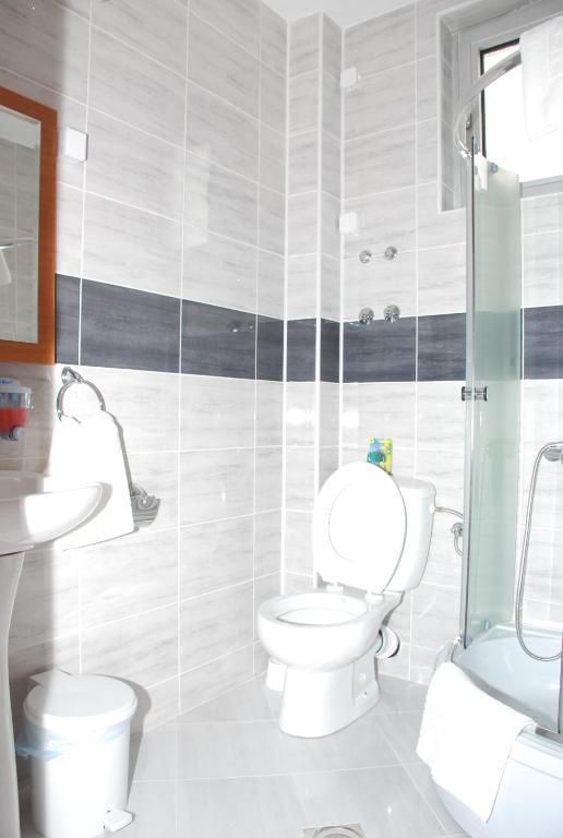M Garni Hotel Vranje Pokoj fotografie